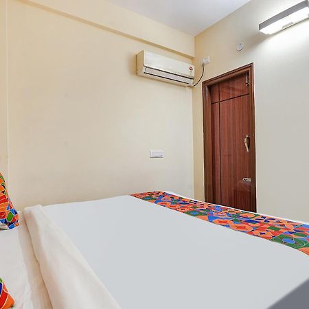 Fabhotel Crystal Suites Bangalore Bagian luar foto